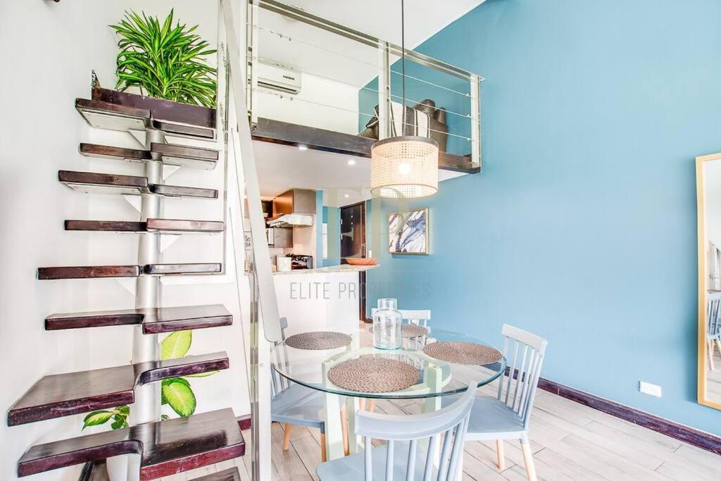 Cr Mariposa Rentals Lakeview Penthouse With Office Space, Pool, Gym, Tennis 圣安娜 外观 照片